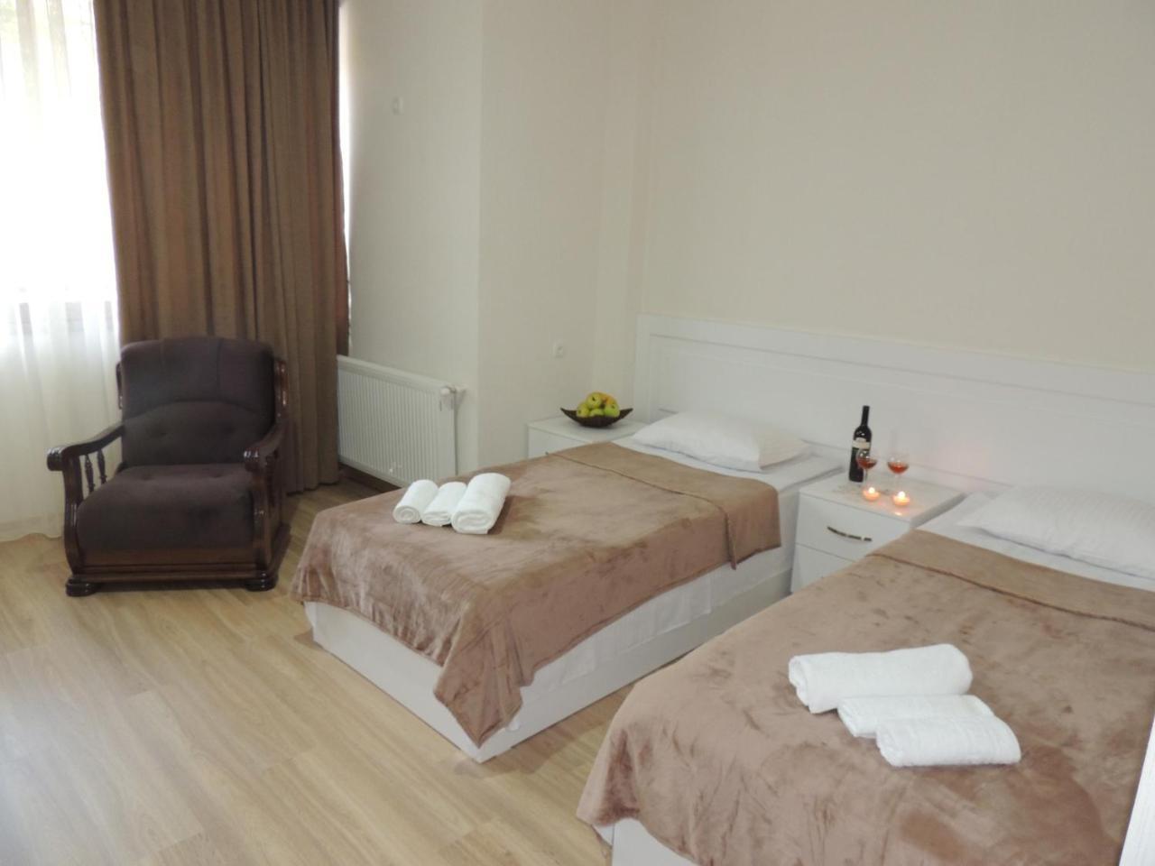 Old Town Bed & Breakfast Гори Екстериор снимка