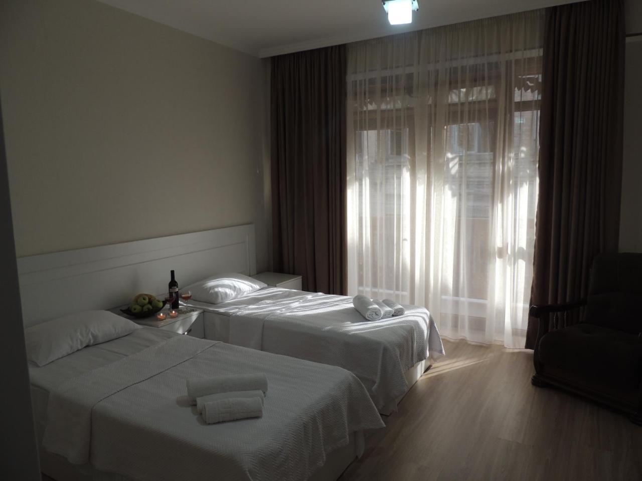 Old Town Bed & Breakfast Гори Екстериор снимка