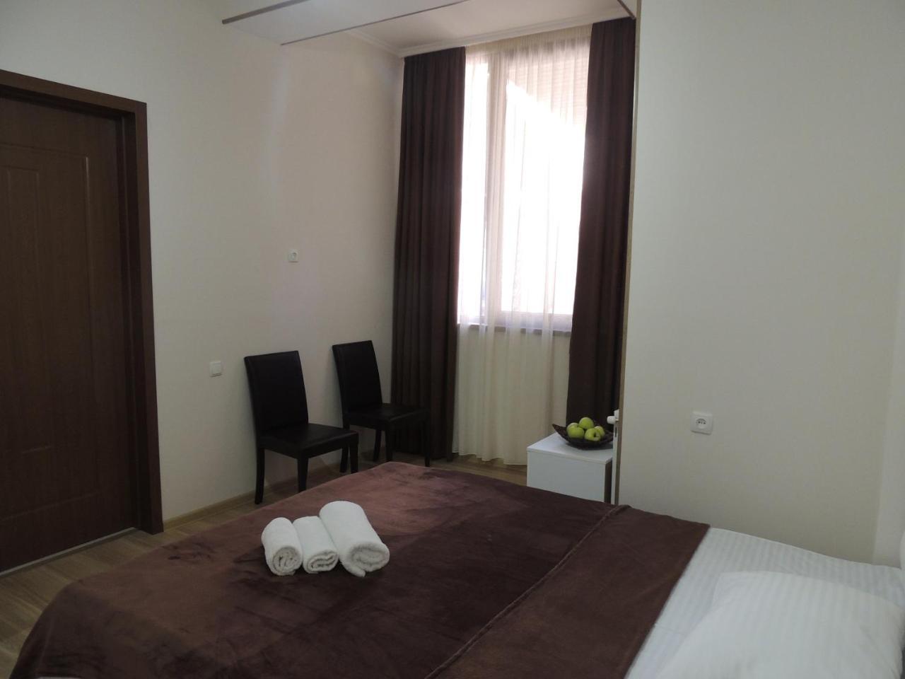 Old Town Bed & Breakfast Гори Екстериор снимка
