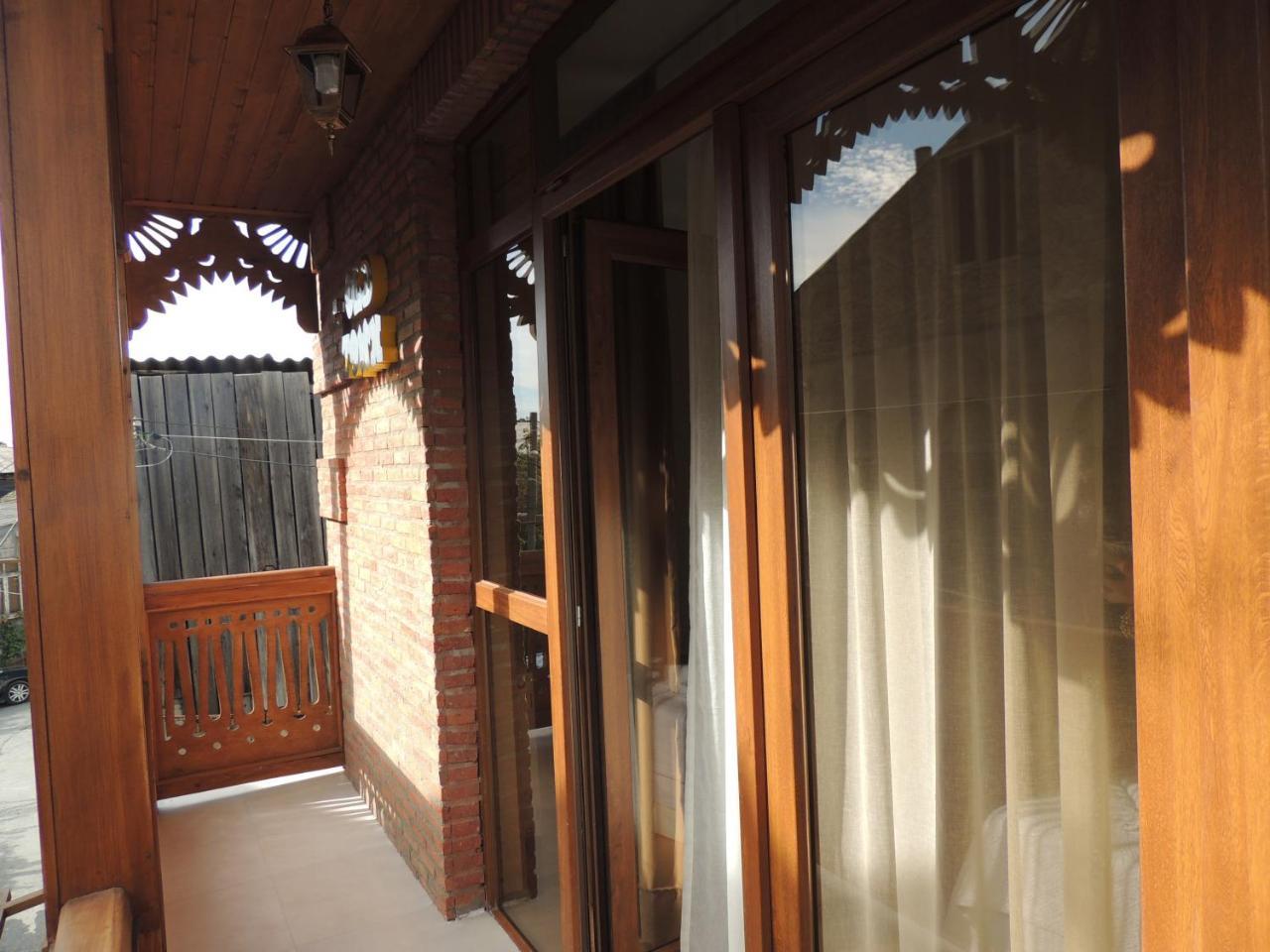 Old Town Bed & Breakfast Гори Екстериор снимка