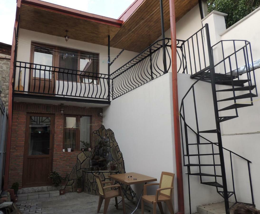 Old Town Bed & Breakfast Гори Екстериор снимка